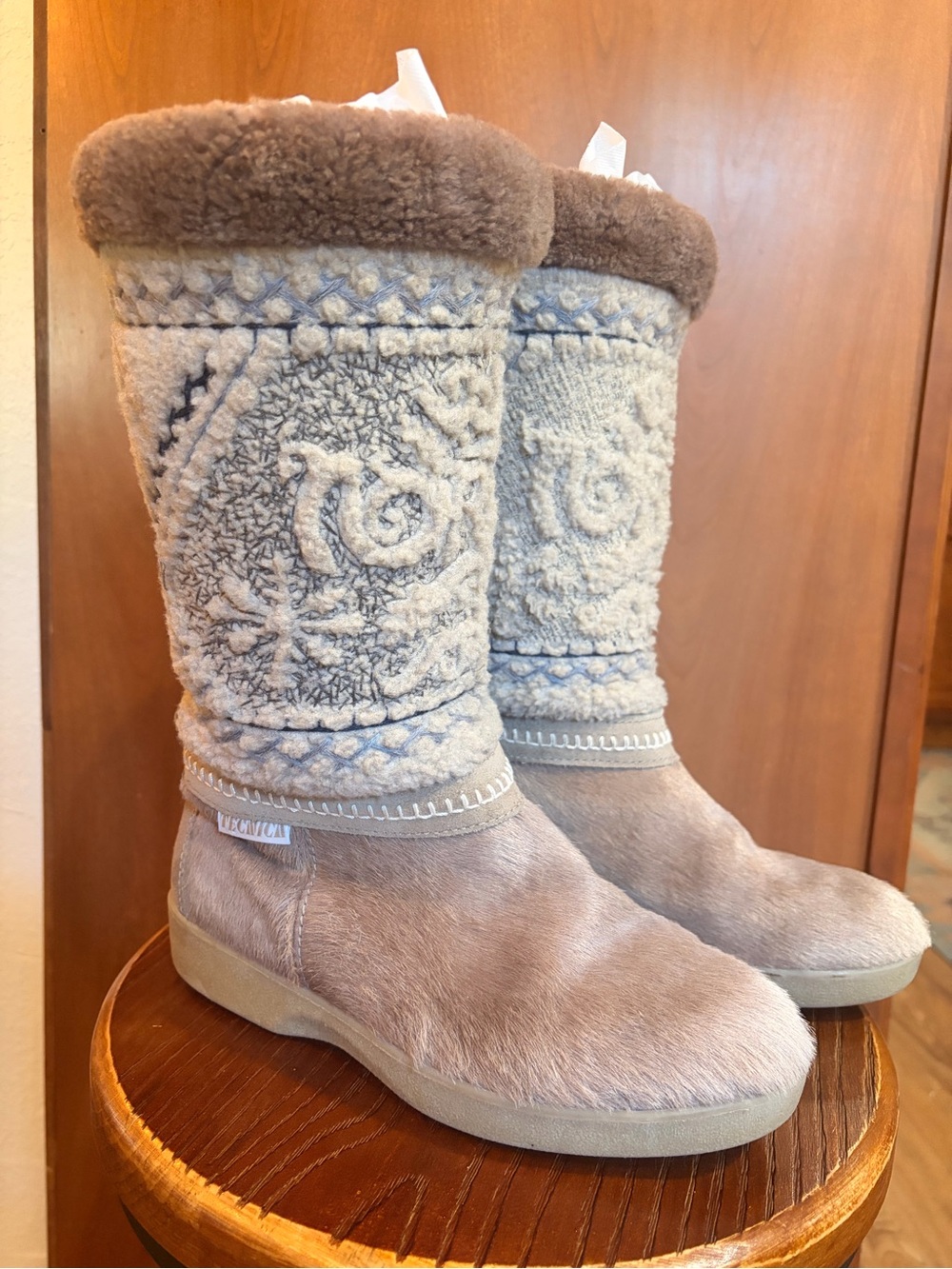 Tecnica Fur Après-Ski Boots Embroidered Textile 39